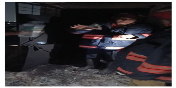 Four Leap from Delhi Blaze Trap All Eight Rescued No Lives Lost