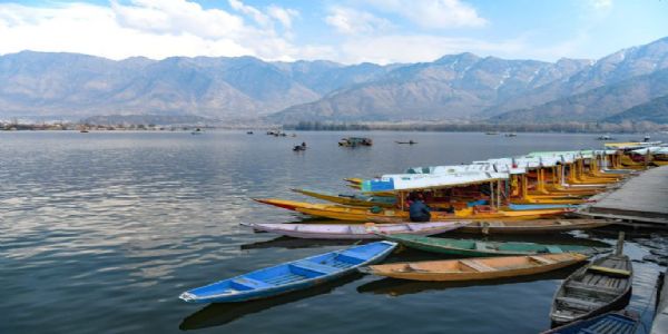 Fresh Snowfall In Higher Reaches Of Kashmir, Rains Lash Plains Of Valley