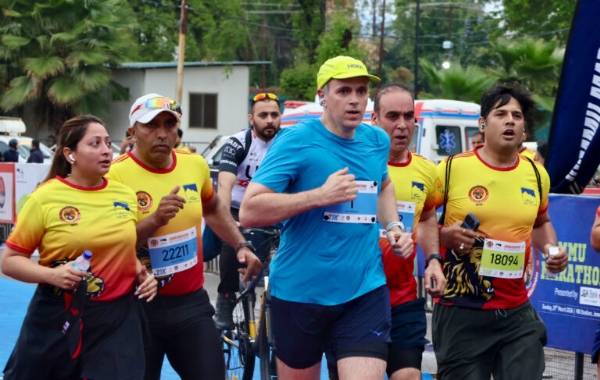 First Jammu International Marathon Draws Massive Turnout Despite Rain; CM Joins Runners First Jammu International Marathon Draws Massive Turnout Despite Rain; CM Joins Runners