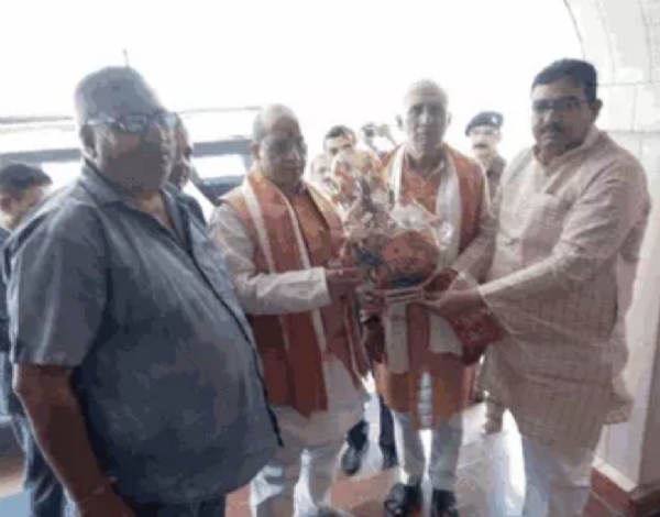 Vijay Kumar Sinha, the Bihar Deputy Chief Minister, arrived in Ayodhya