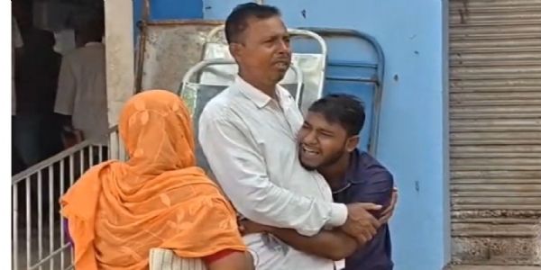 Man killed in clash over road construction in North 24 Parganas; five injured