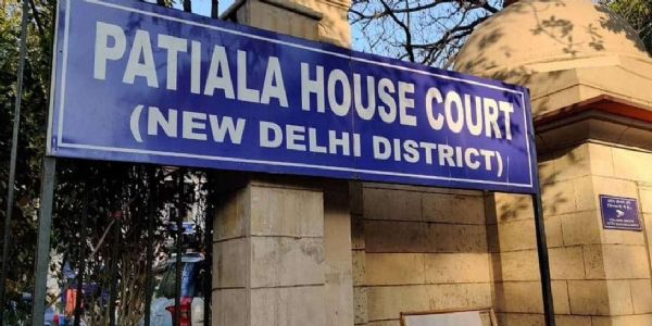 Delhi Court Remands LeT Suspect Shabir Ahmad Lone to 5-Day Police Custody in Metro Poster Plot