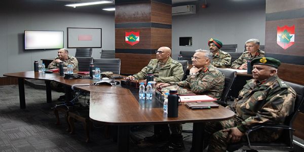 Army’s Northern Commander Reviews Security