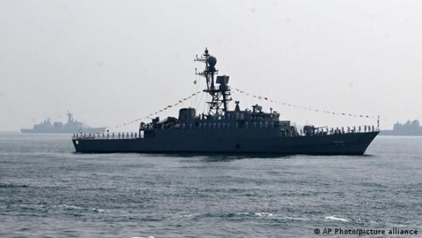 Strait of Hormuz Inferno: US Torpedoes Iranian Vessel Off India, Escalating Global Tensions