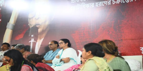 Mamata Banerjee continues dharna for second day over voter list row, targets BJP and Election Commission