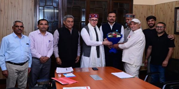 CM Omar Abdullah Interacts With Delegations; Development And Community Issues Discussed