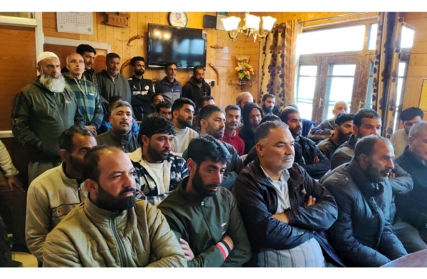 Baramulla transporters seek release of pending payments