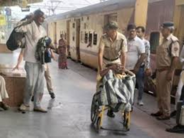 UP GRP cop lost both legs