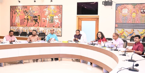 Chief Minister Mohan Majhi and others in Cabinet meeting