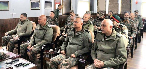 Northern Army Commander reviews security preparedness in North Kashmir