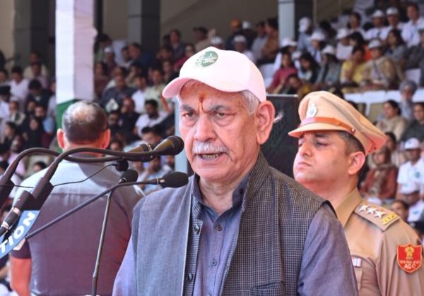 LG Warns Of Asset Seizure, Aadhaar Cancellation, Other Lifetime Penalties For Drug Smugglers In J&K