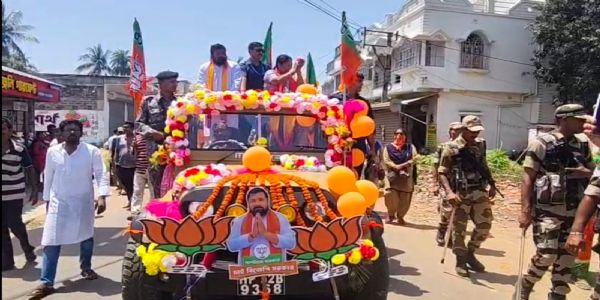Rekha Gupta leads BJP show of strength in Pursurah, massive crowd turns up for roadshow