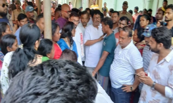 One Student Dead, Over 120 Hospitalised After Suspected Food Poisoning in Odisha’s Mayurbhanj School One Student Dead, Over 120 Hospitalised After Suspected Food Poisoning in Odisha’s Mayurbhanj School