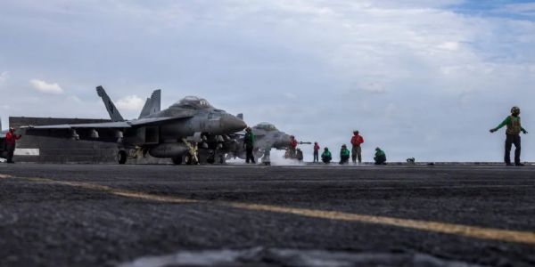 Trump’s Hormuz Blockade Raises Stakes in Gulf