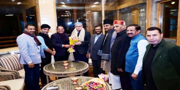Parliamentary Standing Committee On Energy Meets CM Omar Abdullah In Gulmarg