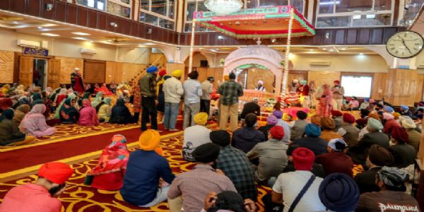 Baisakhi Celebrated Across Kashmir, Sikh Devotees Offer Prayers At Gurdwaras