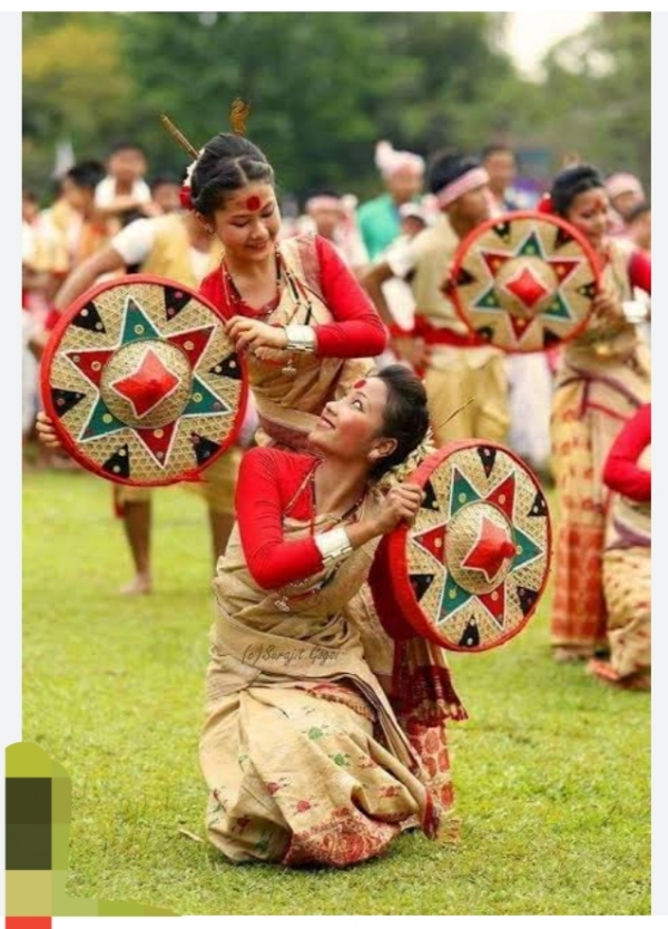 Bihu Dance बिहू नृत्य