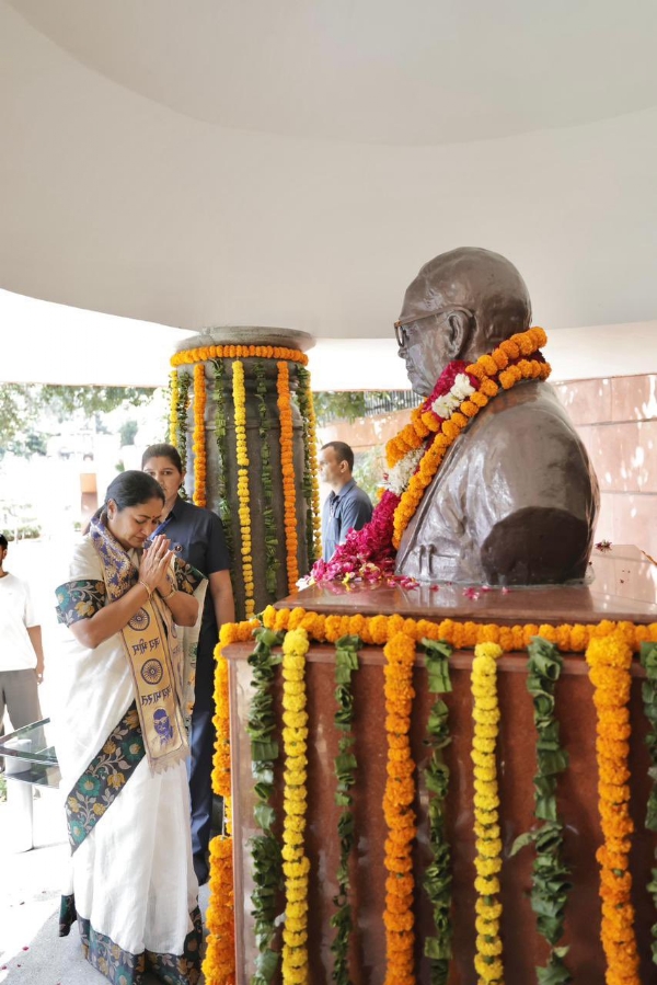 Delhi CM Rekha Gupta Delhi CM Rekha Gupta