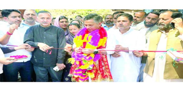 MLA inaugurates work on new minibus stand in Ramnagar
