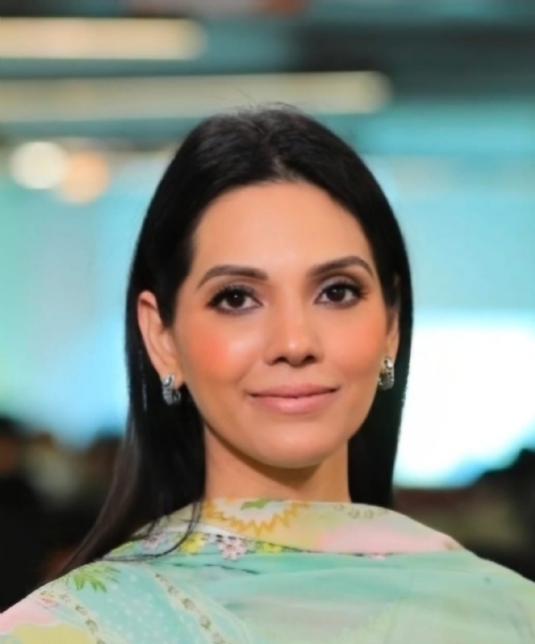 Dr. Shalini Ali Social Worker