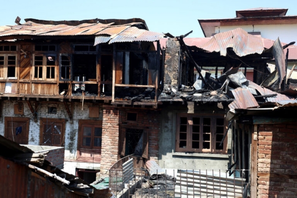 8 houses damaged in Srinagar blaze
