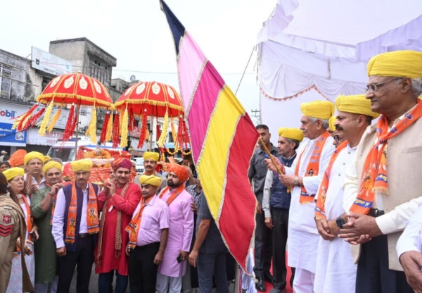 LG Sinha Flags Off Shobha Yatra To Commemorate Bhagwan Parshuram Ji Jayanti In Jammu