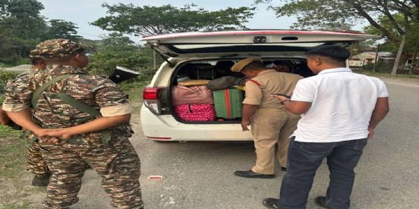 CISF intercepts car, seizes ₹1 crore in cash in Tamluk