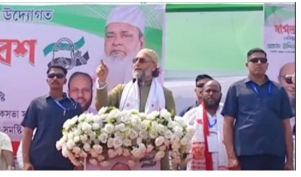 Asaduddin Owaisi, president of All India Majlis-e-Ittehadul Muslimeen (AIMIM) Addressing an Election Rally in Barpeta on Thursday.