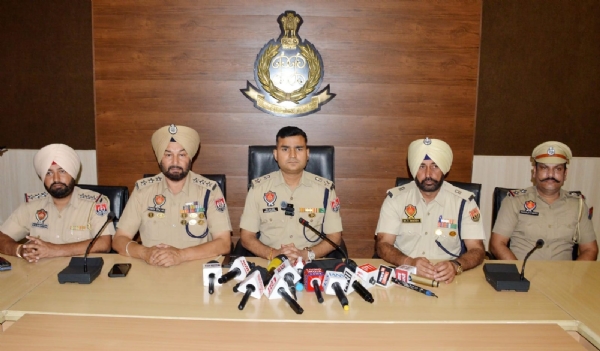 SSP Hoshiarpur Sandeep Kumar Malik briefing press conference