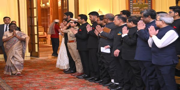 Better Roads and Stronger Railways Will Form the Foundation of a Developed India: President Murmu