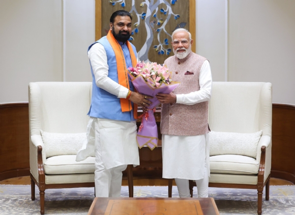 PM Narendra Modi  met Bihar CM Samrat Choudhary