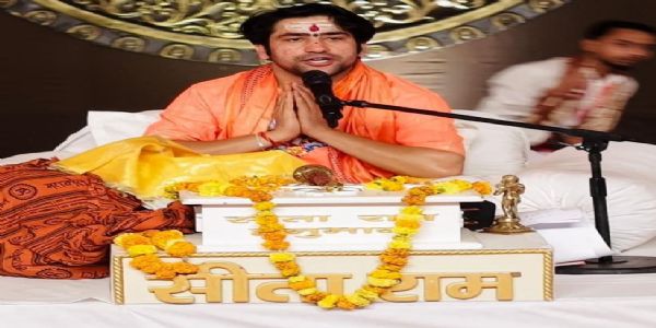 Be worldly from outside yet intellectual inside; belong to God: Pt. Dhirendra Krishna Shastri