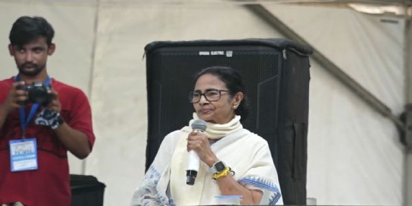 Mamata Banerjee addresses rally in Uttarpara, targets BJP
