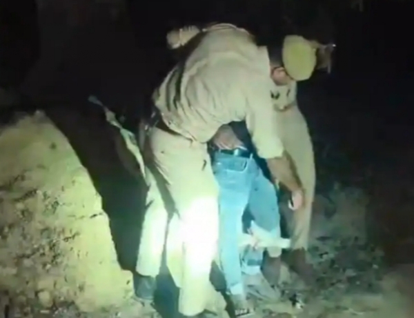 A gangster with  reward of Rs. 50k arrested