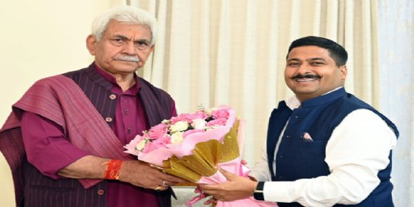 BJP leader Gaurav Gupta, Zonal Head ICICI Bank meet LG