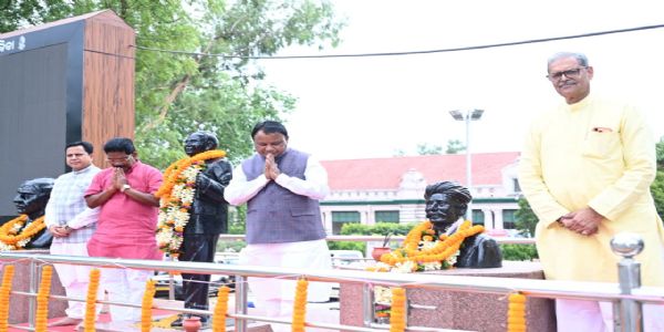 CM Pays Tribute to Utkal Gourav Madhusudan Das on His Birth Anniversary in Kendujhar