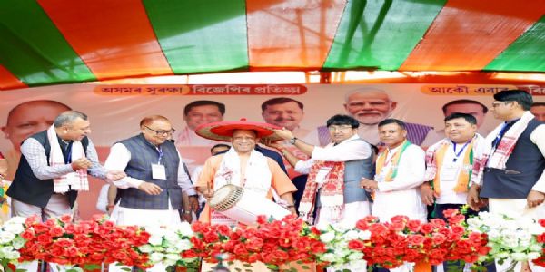 (Lead) Congress Encouraged Infiltration and Riots, BJP Expels Such Elements: Yogi Adityanath