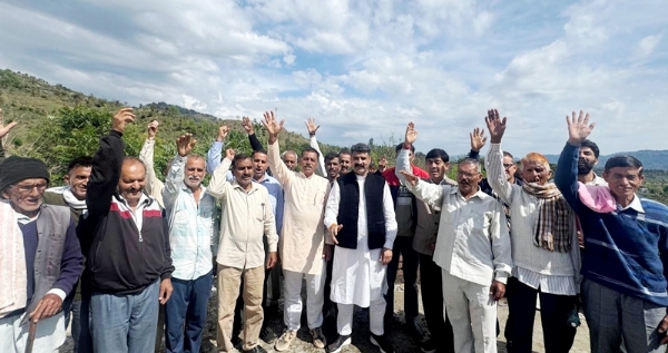 Pawan Khajuria seeks redressal of basic issues, rehabilitation of flood hit families