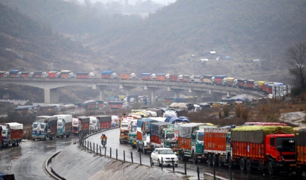 Traffic Restored On Jammu-Srinagar National Highway