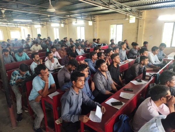 Campus drive held at Government Industrial Training Institute (ITI), Aliganj, Lucknow
