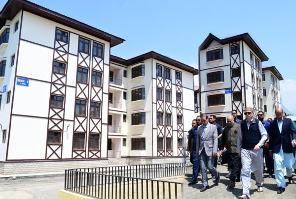 CM Omar Abdullah Inaugurates 368 Residential Units For Government Employees At Sempora, Pampore