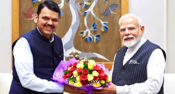PM Narendra Modi with Maharashtra CM Devendra Fadnavis (file)