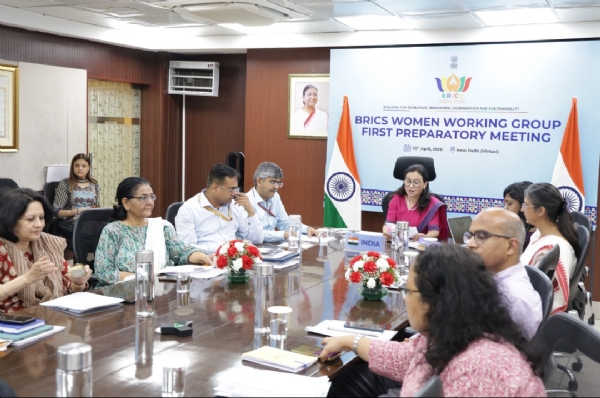 Additional Secretary of the Ministry, Caralyn Khongwar Deshmukh While chairing the meeting,