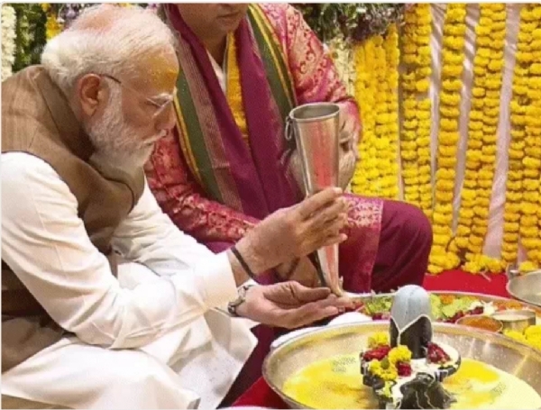 Prime Minister Narendra Modi performing an Kumbhabhishek at the Somnath Temple.