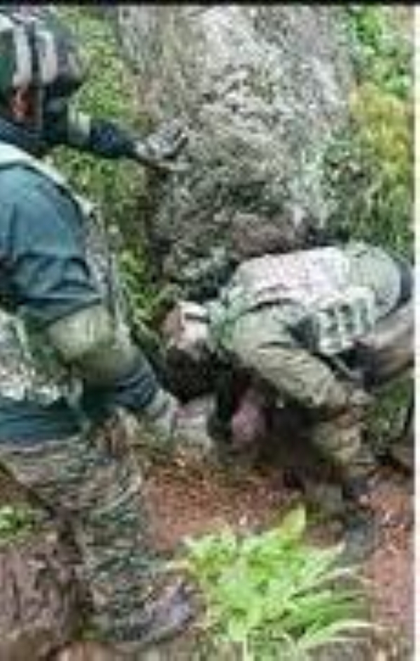 Police Busts Old Militant Hideout In Rajouri, Recovers IED Batteries