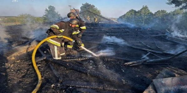 Russian Strikes Resume After Ceasefire, Killing Six in Dnipropetrovsk Region