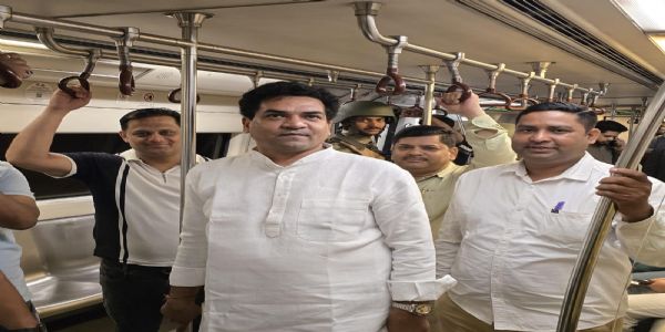 Delhi Ministers to Conserve Fuel; Kapil Mishra Travels by Metro