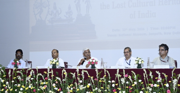 Union Minister for Culture and Tourism, Gajendra Singh Shekhawat, addressing a press conference along with others.