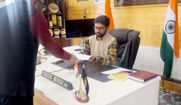 INC Kargil Submits No Confidence Motion