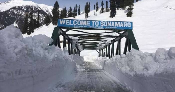 SSG Road Opened For Two-Way Traffic After Snow Clearance: Div Com Kashmir Issues Advisory